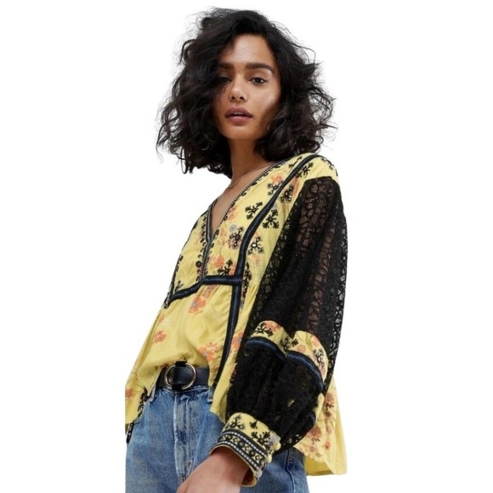 Free People Boogie All Night Blouse Yellow Floral Lace Sleeve Blouse Size XS NWT